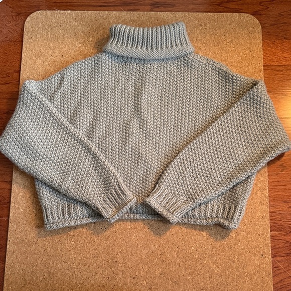 Moth by Anthropologie Chunky Knit Cropped Turtleneck Sweater size XS - Picture 2 of 4